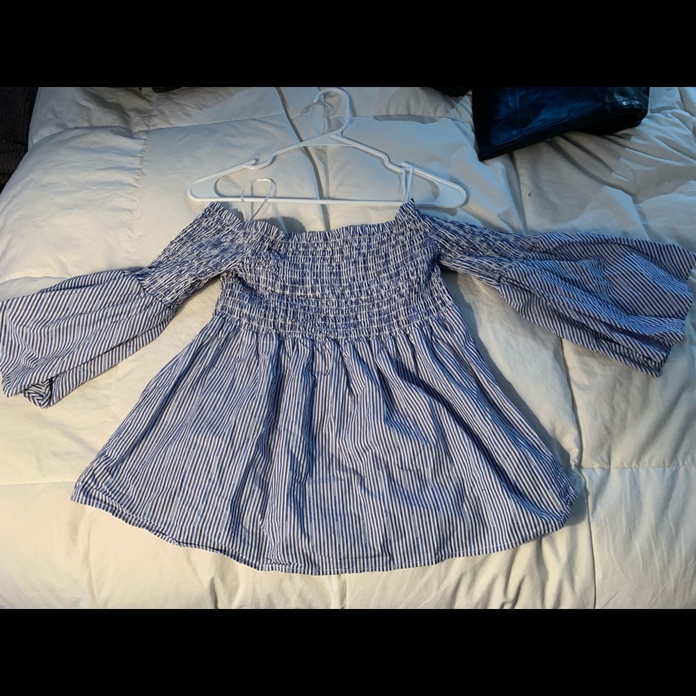 Off the should shirt with ribbed gathered top and floaty bottom